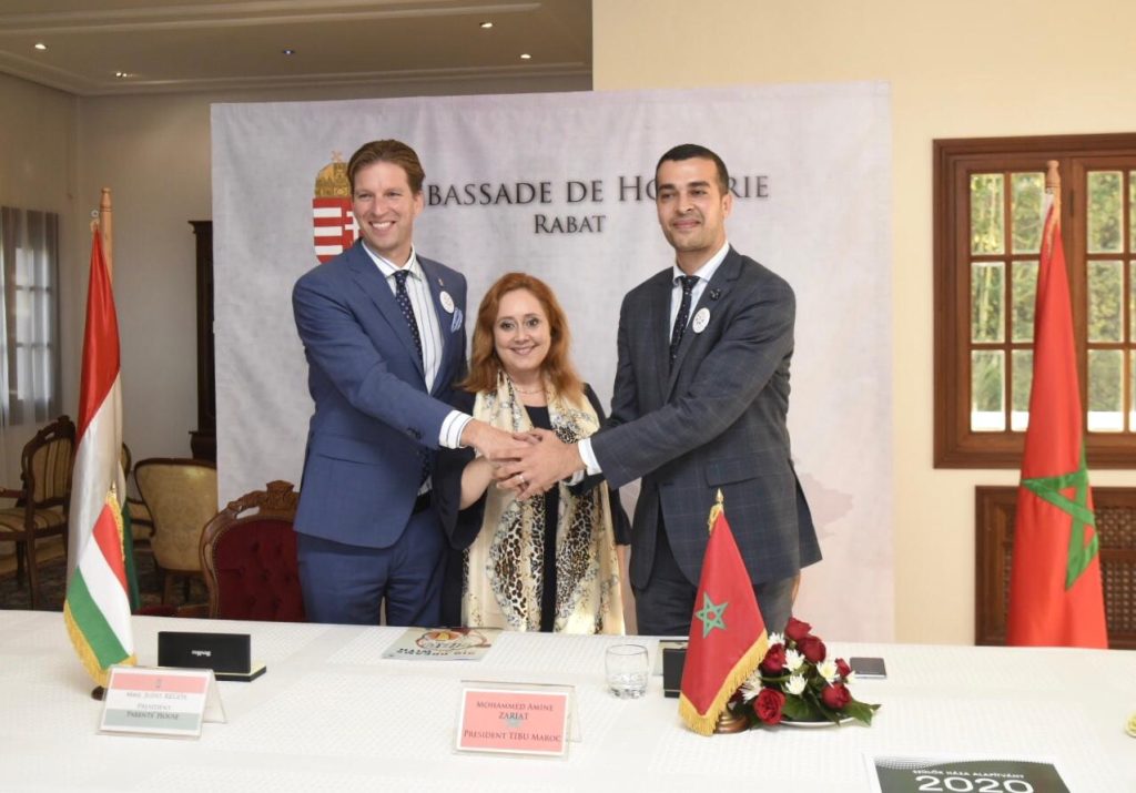 سيستفيد منها 400 شاب وأسرة ..جمعية "تيبو" توقع اتفاقية شراكة مع "بارنتس هاوس" الهنغارية