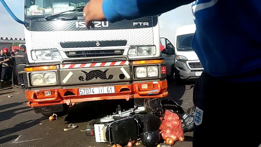 شاحنة تدهس امرأة ورجل بالقرب من سوق الجملة بالبيضاء