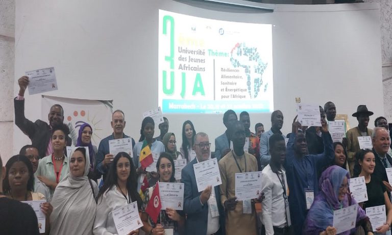 شباب المجتمع المدني يدعو إلى إحداث صناديق دعم في مجال الغذاء والصحة والطاقة في إفريقيا