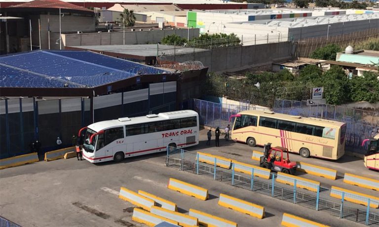 شكوك حول إصابة واحدة ضمن عالقين عادوا إلى الناظور من مليلية المحتلة