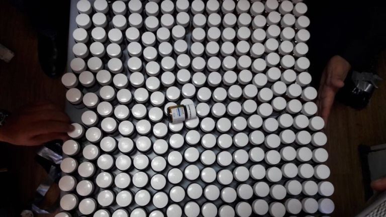 طنجة: إيقاف مغربي قادم من اسبانيا وبحوزته 16 ألف و150 قرص طبي مخدر من مختلف الأنواع