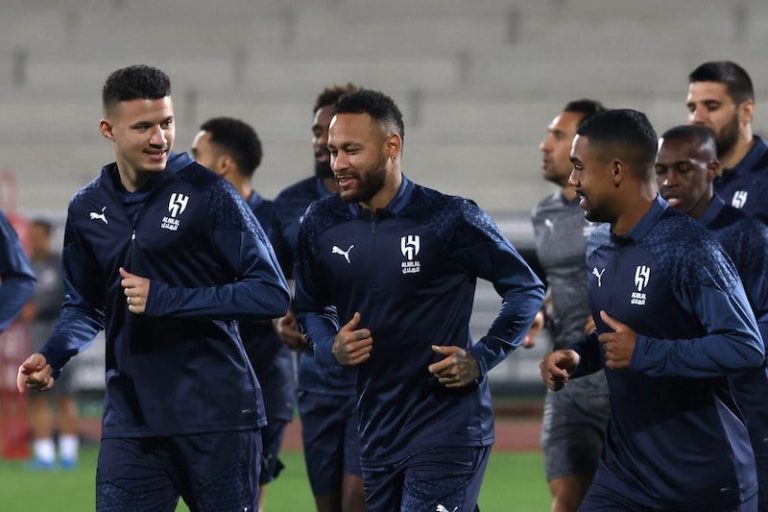 غموض يلف موعد عودة نيمار إلى الهلال