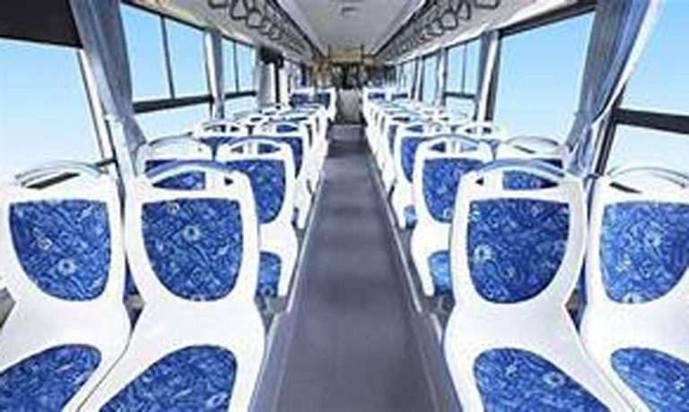 قطاع النقل الطرقي للمسافرين يستأنف العمل بالالتزام بدفتر تحملات أصدرته الوزارة الوصية