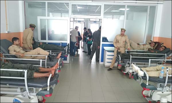 كلب يتسبب في انقلاب حافلة للقوات المساعدة قرب الجديدة