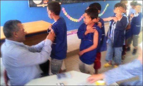 لجنة طبية تلقح تلامذة مدرسة خصوصية بطنجة ضد المينانجيت بعد وفاة أحد التلاميذ