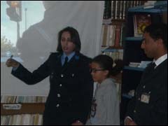 لقاءات تحسيسية أمنية في أوساط المؤسسات التعليمية ببني ملال لقاءات تحسيسية أمنية في أوساط المؤسسات التعليمية ببني ملال