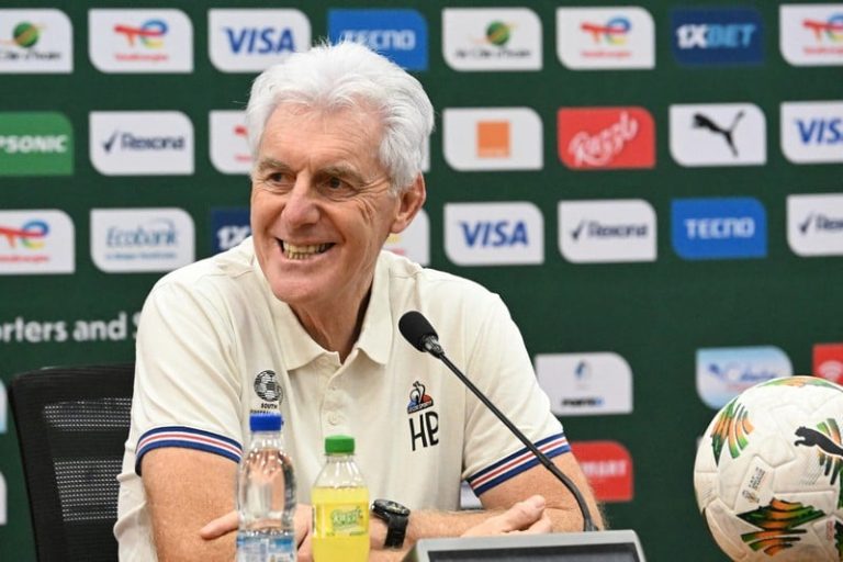 مدرب جنوب إفريقيا: سعيد بإقصاء المغرب.. ومفتاح الفوز هو استغلال الفرص