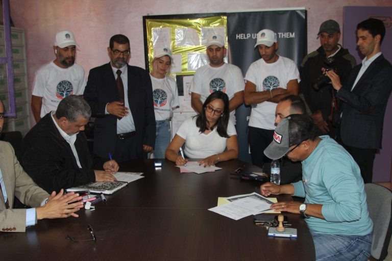 مراكش .. جمعية الأيادي الممدوة تجهز ثانوية قروية بأجهزة كومبيوتر جديدة