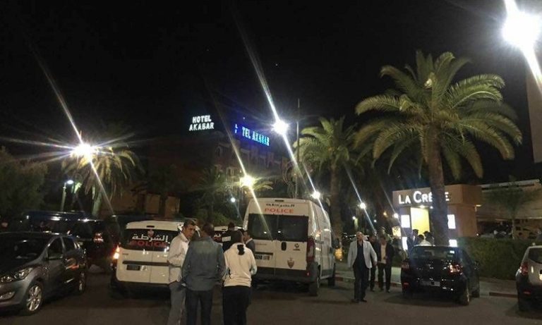 مراكش: ضحية اطلاق النار ابن مسؤول قضائي ومنفذا الجريمة القتل يحرقان دراجتهما النارية