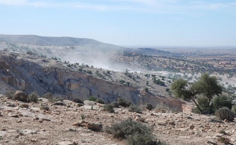 مستثمرون من مغاربة العالم يشتكون غبار المقالع بكلميم