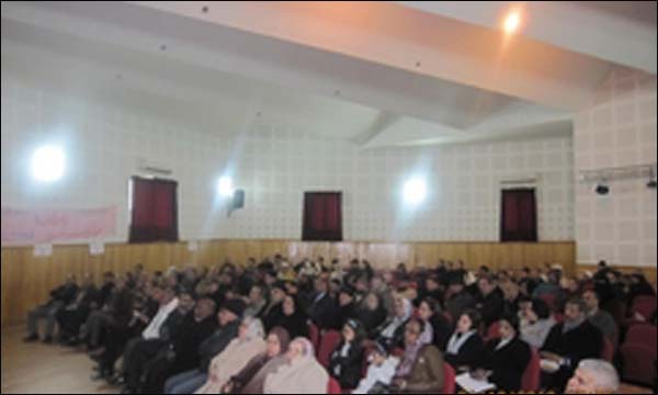 مستخدمون بالشبيبة والرياضة يضربون من أجل الإنصاف