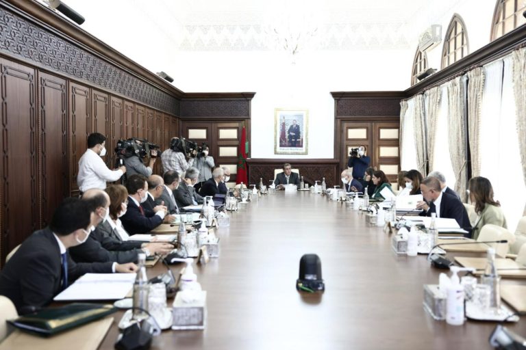 مشروع مرسوم جديد للنظام الأساسي العام للوظيفة العمومية يهم الموظفين الملحقين