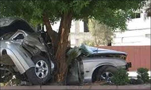 مصرع ثلاثة أشخاص وإصابة اثنين في حادثة سير قرب الفقيه بنصالح