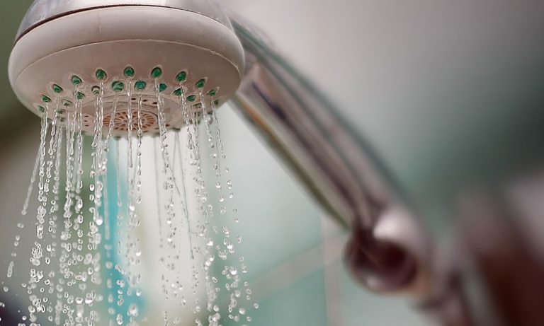 مصرع زوجين بطنجة اختناقا خلال استحمامهما