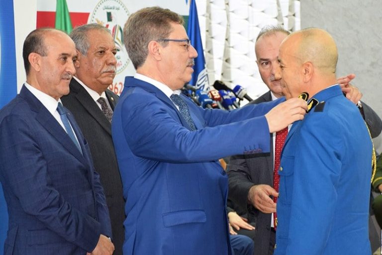 مهاجر يطيح بالمدير العام لشرطة الجزائر