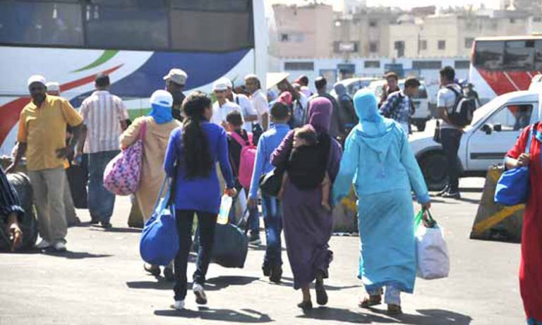 مهنيو النقل الطرقي للمسافرين بأولاد زيان يعدلون عن الاحتجاج