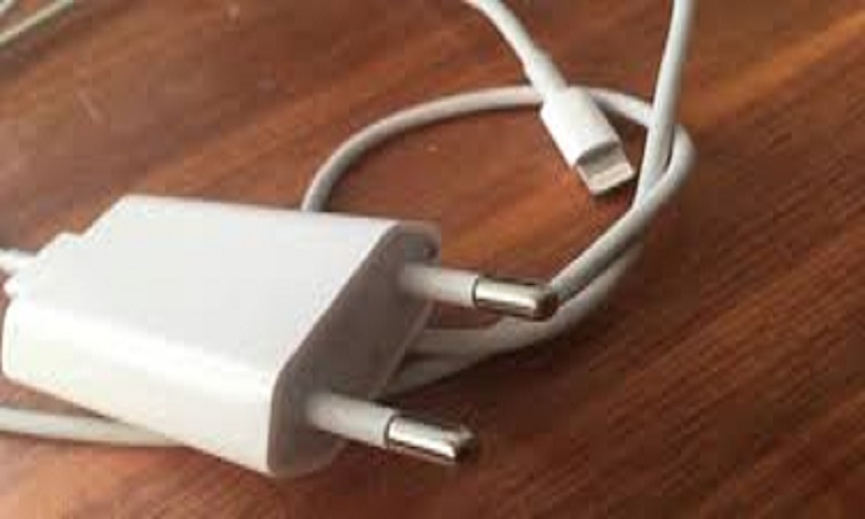 ميناء طنجة: ضبط أزيد من 190 ألف شاحن للهواتف المحمولة غير مطابقة لمعايير السلامة