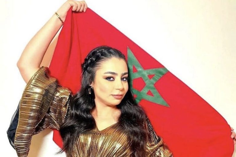 "نادي الفنانين" يحتفي يتألق بشيماء عمران