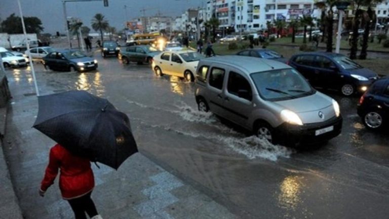 نشرة إنذارية: زخات مطرية قوية وأحيانا رعدية اليوم السبت وغدا الأحد
