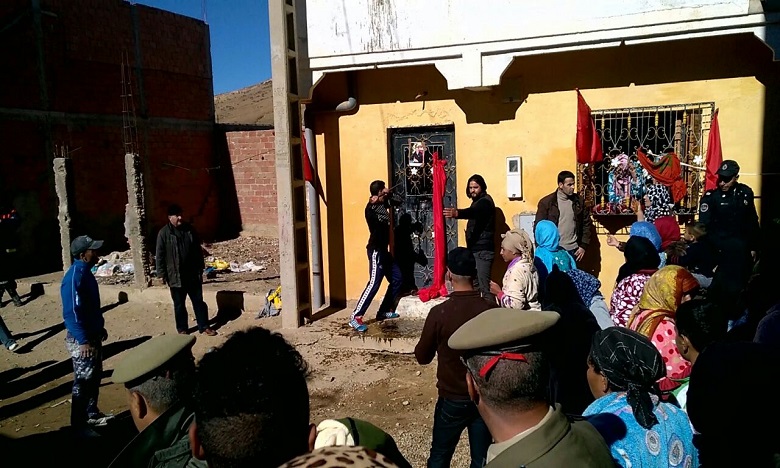 نشطاء يتضامنون مع مطلقة تعرضت لإفراغ بيت طليقها في مريرت بالعنف