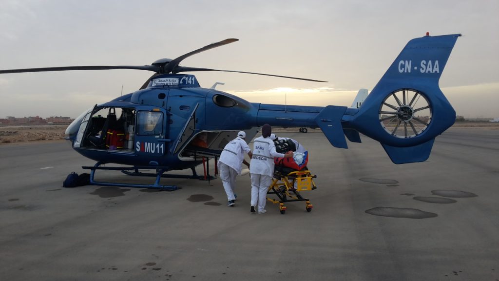 نقل مولود "خديج" بمروحية طبية من العيون إلى مراكش