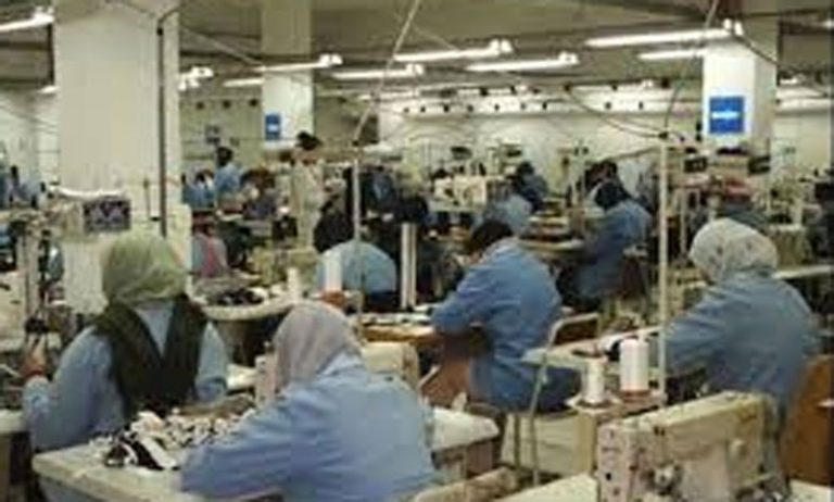 هيئات نقابية تطالب بعودة تدريجية للنشاط الاقتصادي وضمان حقوق العمال بعد رفع الحجر الصحي