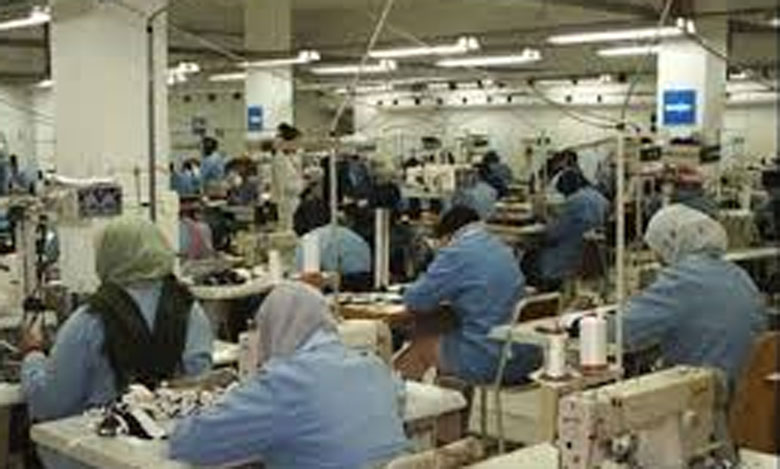 هيئات نقابية تطالب بعودة تدريجية للنشاط الاقتصادي وضمان حقوق العمال بعد رفع الحجر الصحي