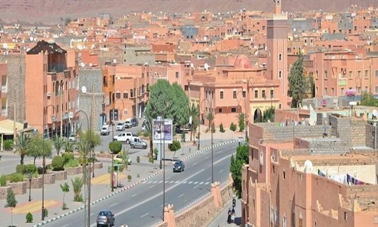 وارزازات: شهران حبسا للتلميذ المعتدي بالضرب على استاذه بالثانوية