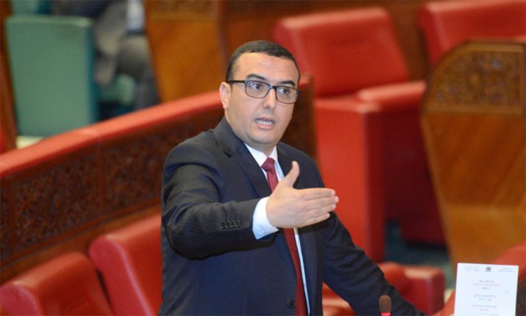 وزارة الشغل تستقبل ابتداء من اليوم طلبات تجديد رخص تشغيل الأجراء الأجانب