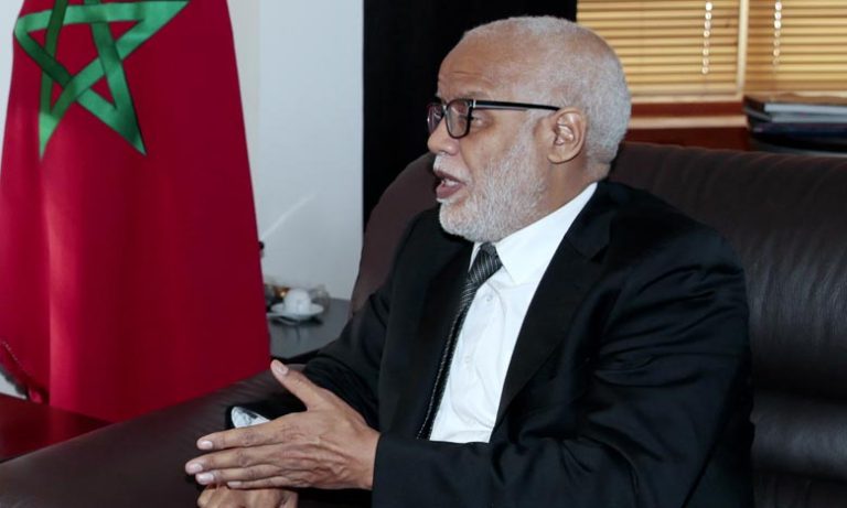 وزير التشغيل والإدماج المهني يوقع على اتفاقيات شراكة مع 13 جمعية