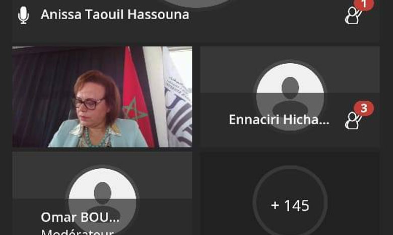 عواطف حيار رئيسة جامعة الحسن الثاني بالدار البيضاء تعلن عن بداية الدخول الدراسي عبر الأنترنيت