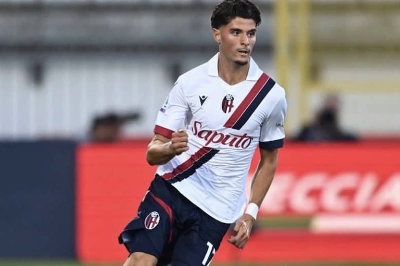 مدرب بولونيا يتوقع أداء جيدا للعزوزي