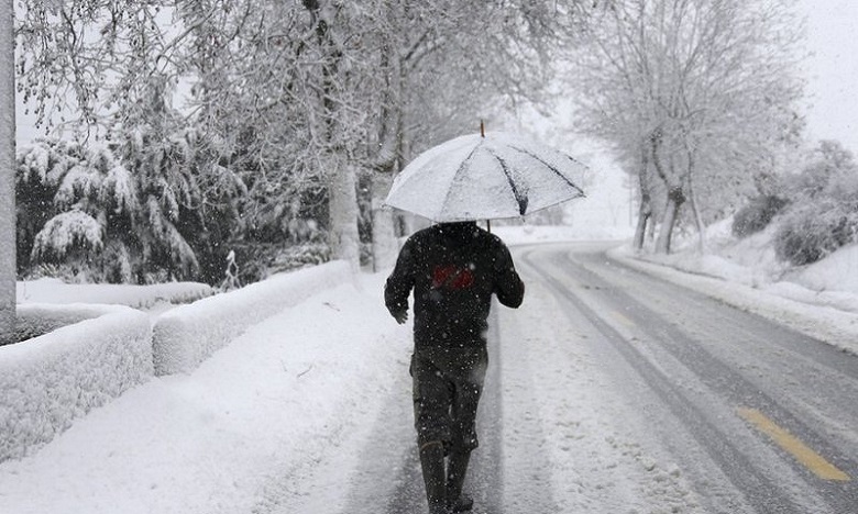 نشرة جوية خاصة: زخات مطرية رعدية ورياح قوية وتساقطات ثلجية من الجمعة إلى الإثنين