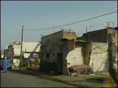 27 مارس آخر أجل في عمر دور الصفيح بعمالة بن امسيك بالبيضاء لم تبق إلى حد الآن سوى 7 براريك بعمالة بن مسيك سيدي عثمان (أيس بريس)