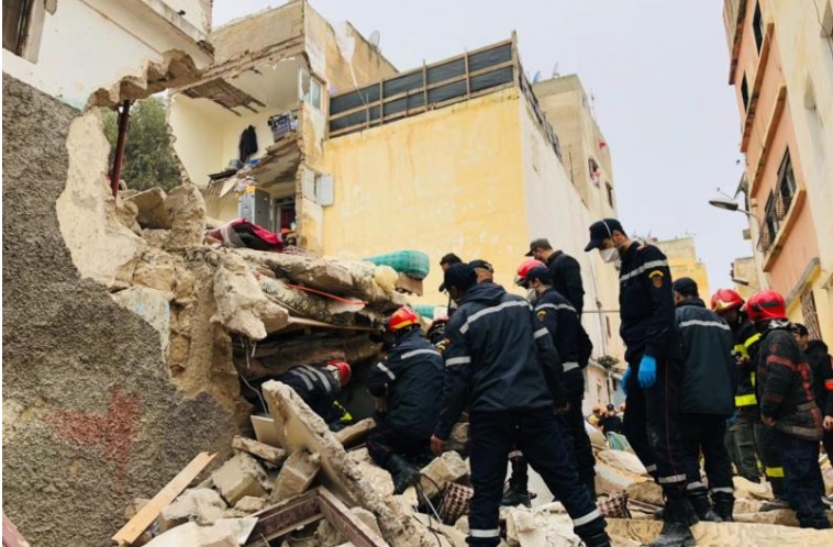 5 قتلى في انهيار مبنى سكني بالمدينة العتيقة لفاس