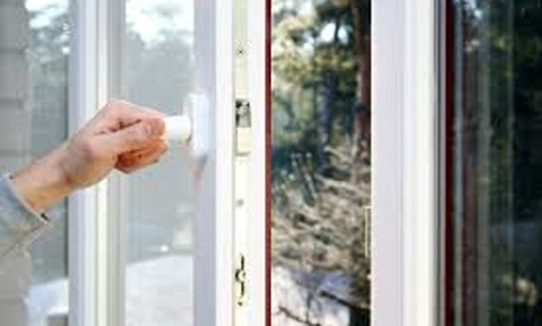 اختصاصيو الأمراض التعفنية يشددون على فتح النوافذ لتهوية فضاءات السكن والعمل