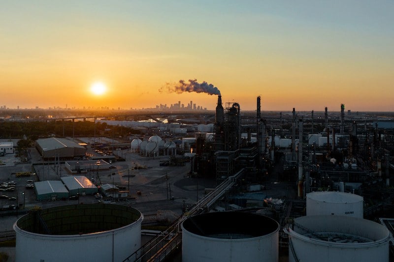 ارتفاع أسعار النفط بعد تثبيت الفائدة بأمريكا ارتفاع أسعار النفط بعد تثبيت الفائدة بأمريكا