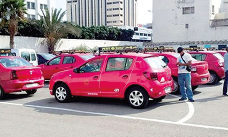 استئناف برنامج دعم تجديد سيارات الأجرة لسنتين إضافيتين