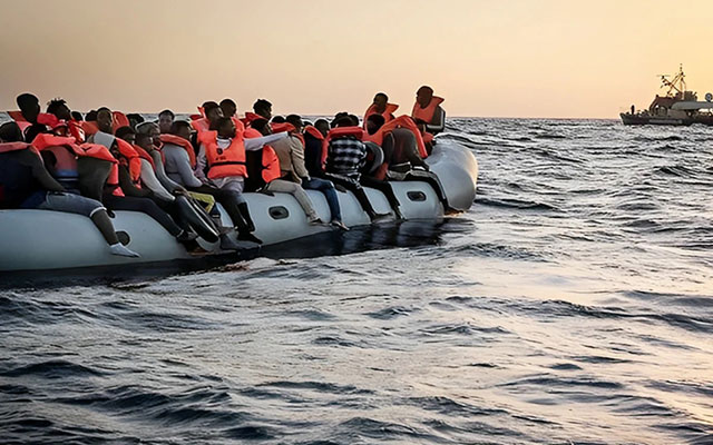 الداخلة.. تقديم المساعدة لـ 104 مرشحين للهجرة غير النظامية