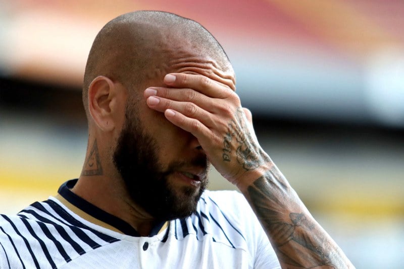 القضاء يدين داني ألفيش بتهمة الاغتصاب القضاء يدين داني ألفيش بتهمة الاغتصاب