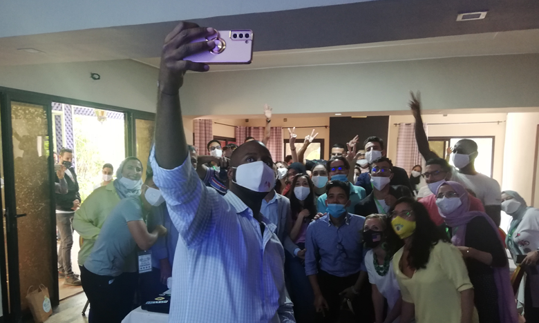 القنصل العام الأمريكي يطلع بأيت أورير على برامج مشاريع صديقة للبيئة للشباب المغاربة