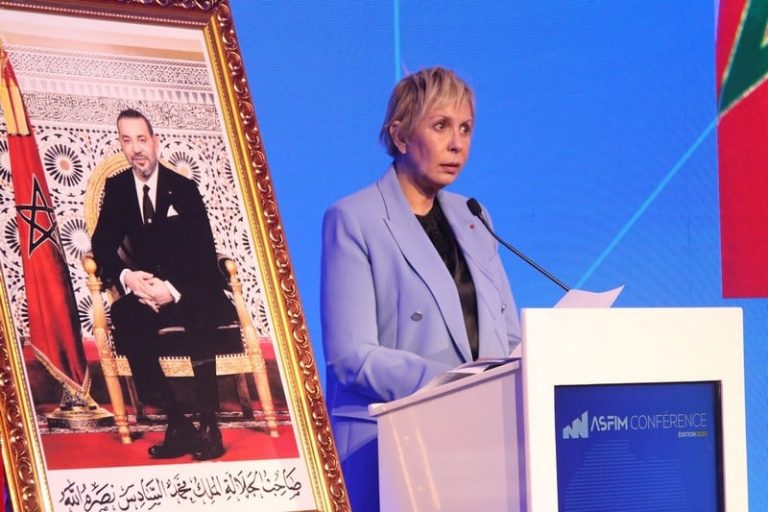 حيات ترأس مجددا لجنة