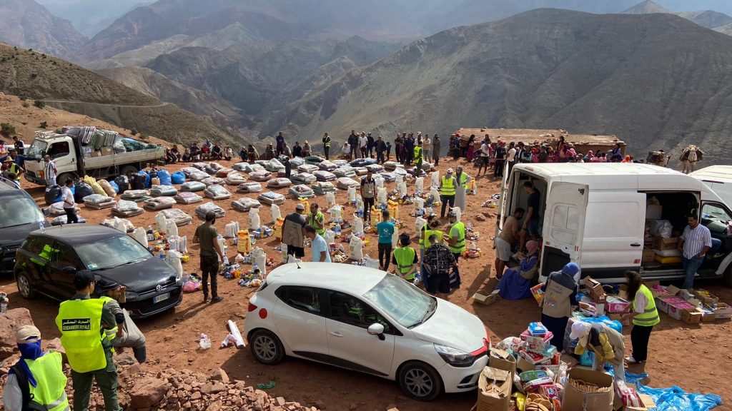 زلزال المغرب.. المصادر الأمنية تنفي منع إيصال المساعدات إلى المناطق المتضررة