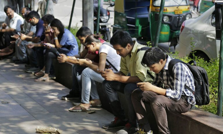 شبكات التواصل الاجتماعي، خطر حقيقي يهدد الصحة النفسية