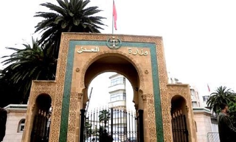 عدليو الكونفدرالية يطالبون وزير العدل ببرمجة المباريات المهنية لهذه السنة وتسوية وضعية الناجحين في مباريات 2019