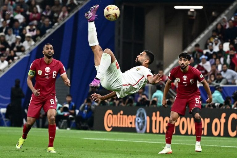 قطر تهزم الأردن وتحتفظ بلقب كأس آسيا