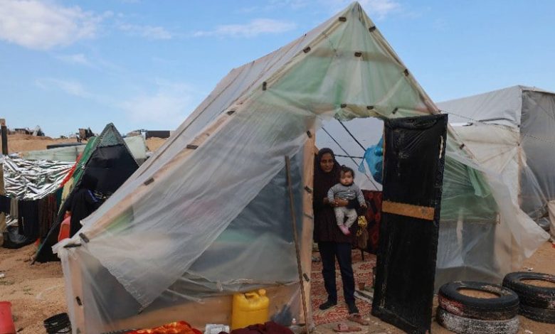 مصر تجهز "منطقة عازلة" في سيناء تحسبا لاستقبال لاجئين فلسطينيين من غزة