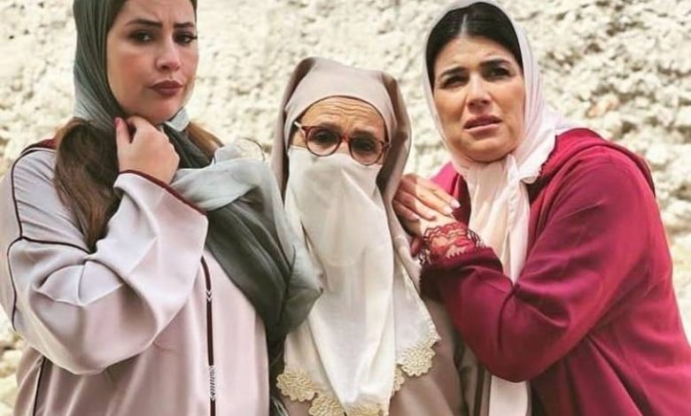 ممثلون مغاربة يحضرون بشخصيات مختلفة في سباق "الفرجة الرمضانية" ممثلون مغاربة يحضرون بشخصيات مختلفة في سباق "الفرجة الرمضانية"