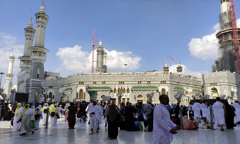 مناسك العمرة.. أجواء روحانية شهدتها الرحلة السنوية التي تنظمها مجموعة "لوماتان" للعاملين