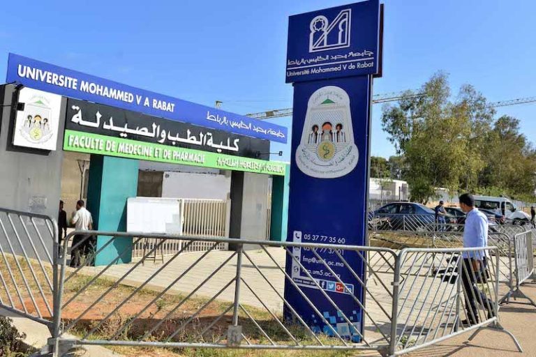 وزارة التعليم العالي تكشف تفاصيل قرار تقليص دراسة الطب في 6 سنوات